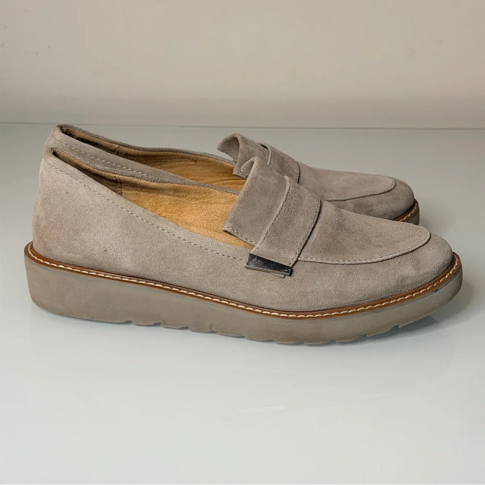 Naturalizer Adiline Suede Leather Loafer 9M Pelican Gray